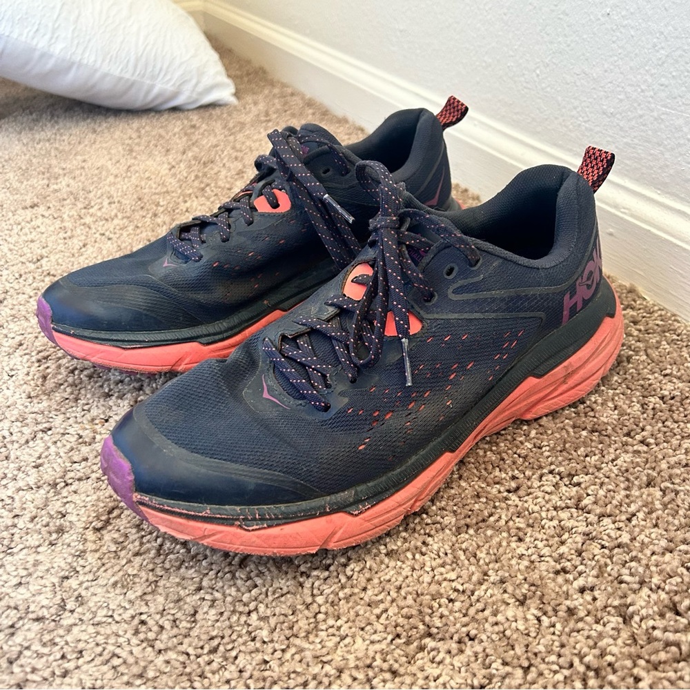 Hoka Ones